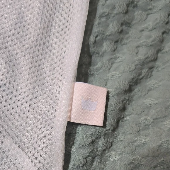 SHEFIT Lavender and White Sports Bra with Gold Logo - Brand New! - Picture 11 of 13